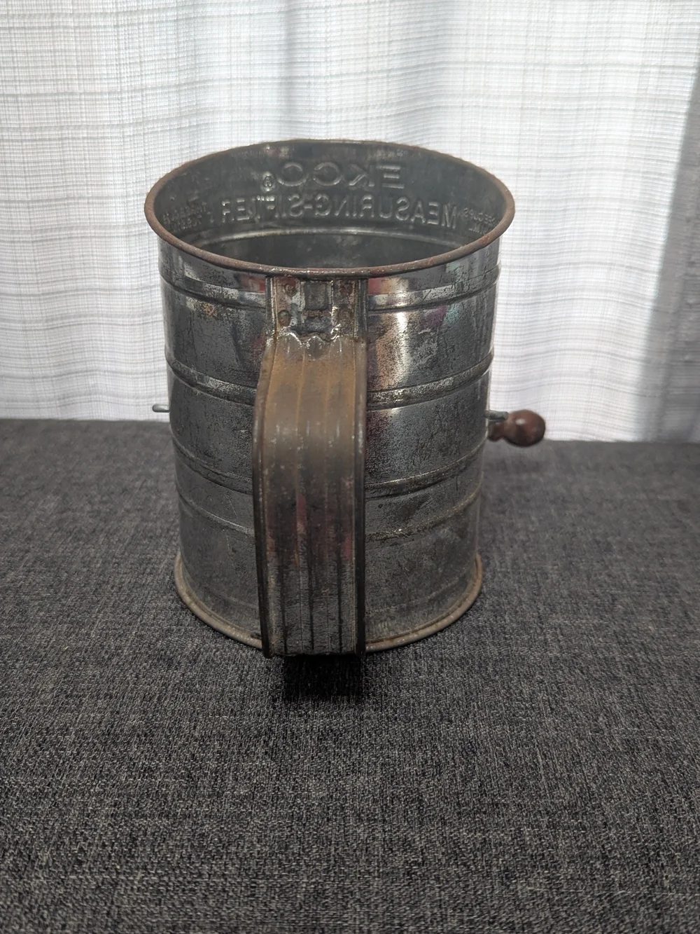EKCO Vintage-Style Stainless Measuring Sifter - Silver